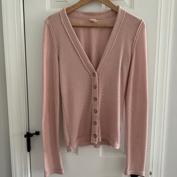 We The Free People Soft Pink Distressed Cardigan long sleeve buttons S Small - Picture 1 of 2